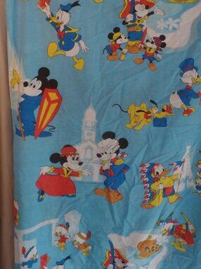 Vintage Disney Mickey Mouse Donald Duck Pluto Scrooge Twin Bed sheet 3 pc set